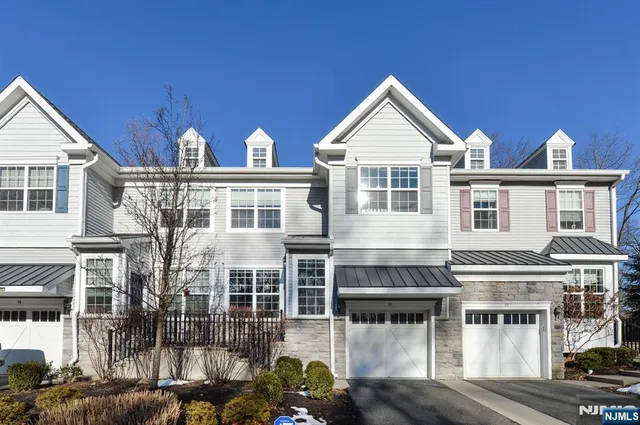 $5,200 | 30 Masterson Court, Waldwick, NJ 07463