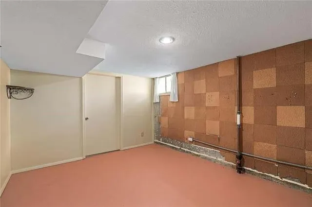 $1,150 | 5930 King Street, Shawnee, KS 66203