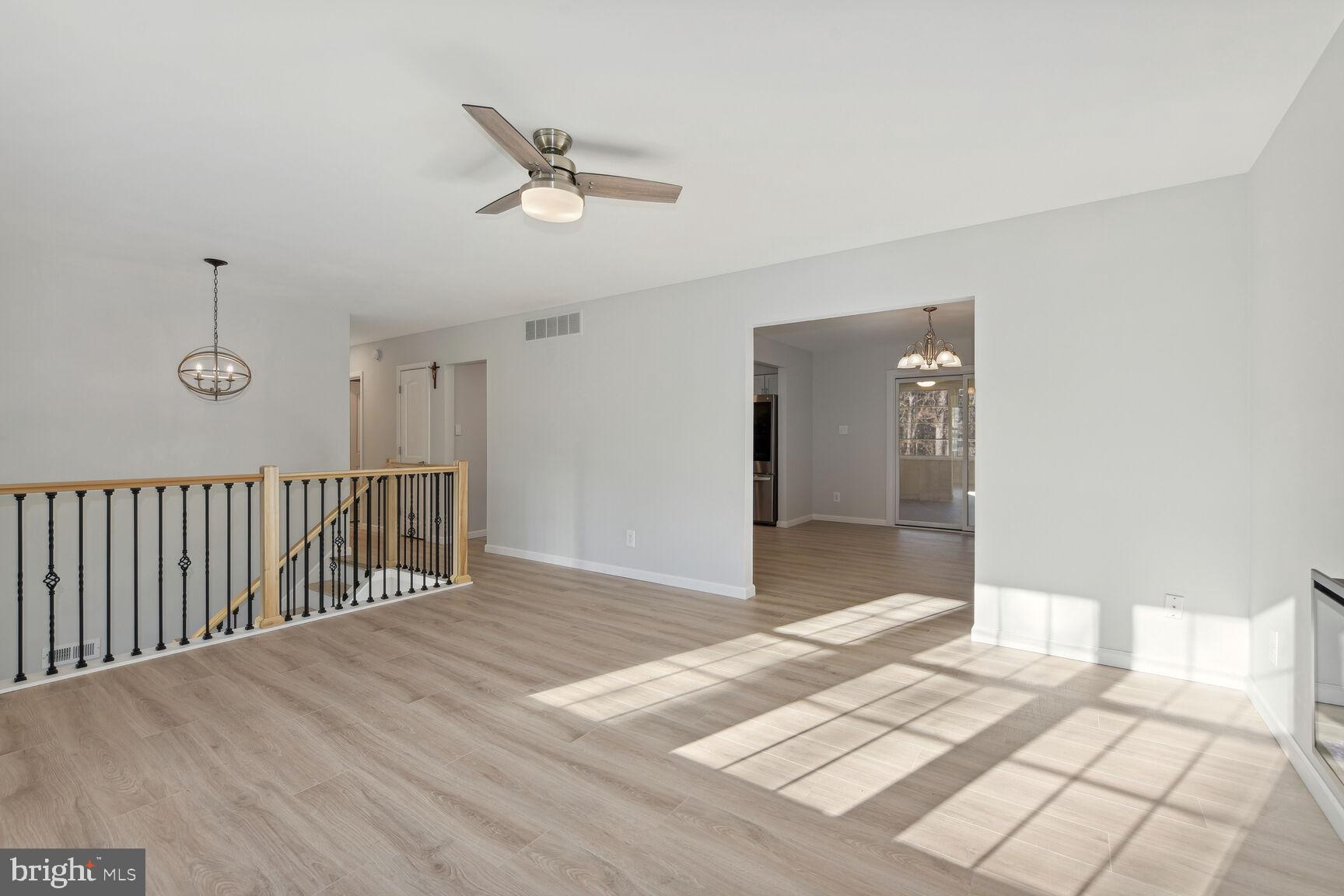 67 Bozarthtown Road Tabernacle, NJ 08088 - Photo 11 of 32 Living Room