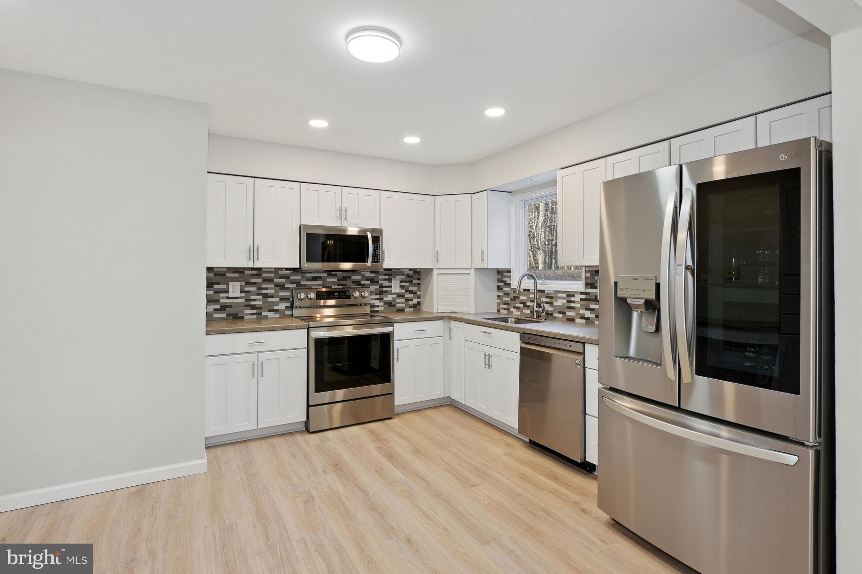 67 Bozarthtown Road Tabernacle, NJ 08088 - Photo 5 of 32 Kitchen