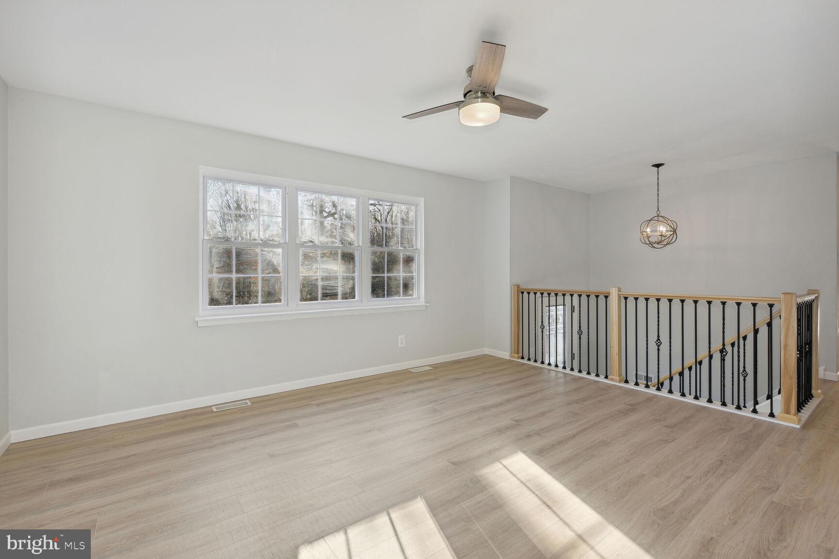 67 Bozarthtown Road Tabernacle, NJ 08088 - Photo 10 of 32 Living Room