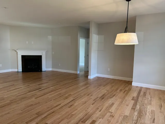 $908,250 | 31 Juliana Avenue, Unit 4, Nashua, NH 03064