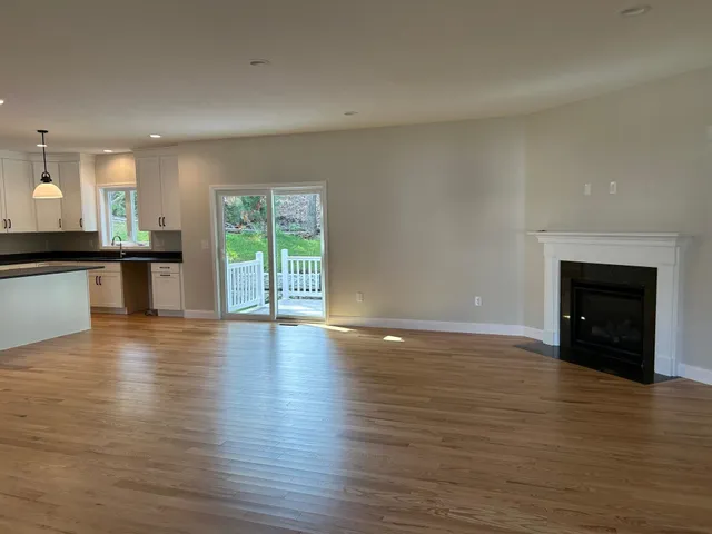 $908,250 | 31 Juliana Avenue, Unit 4, Nashua, NH 03064