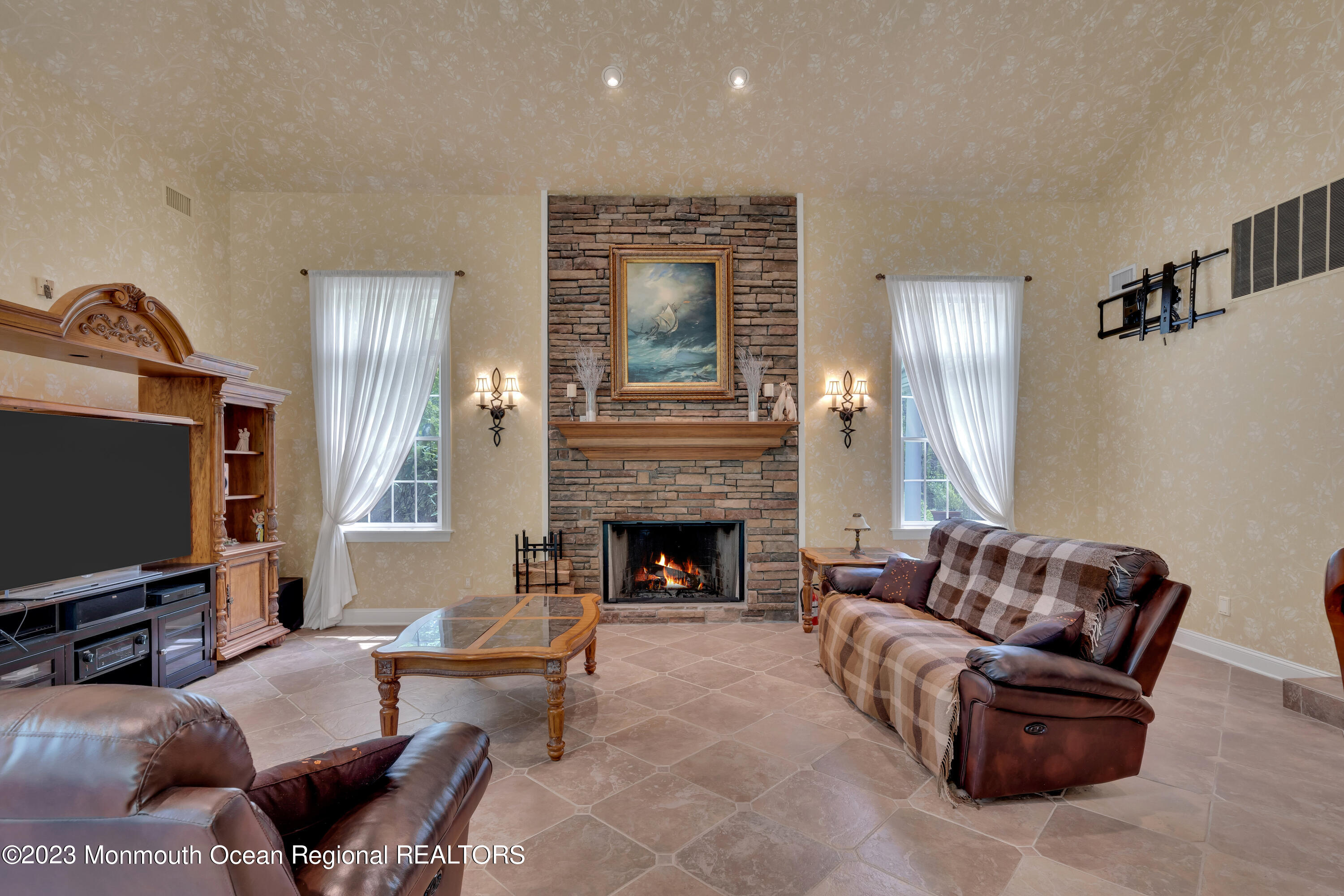 143 Savannah Road Jackson, NJ 08527 - Photo 16 of 119 Family Room