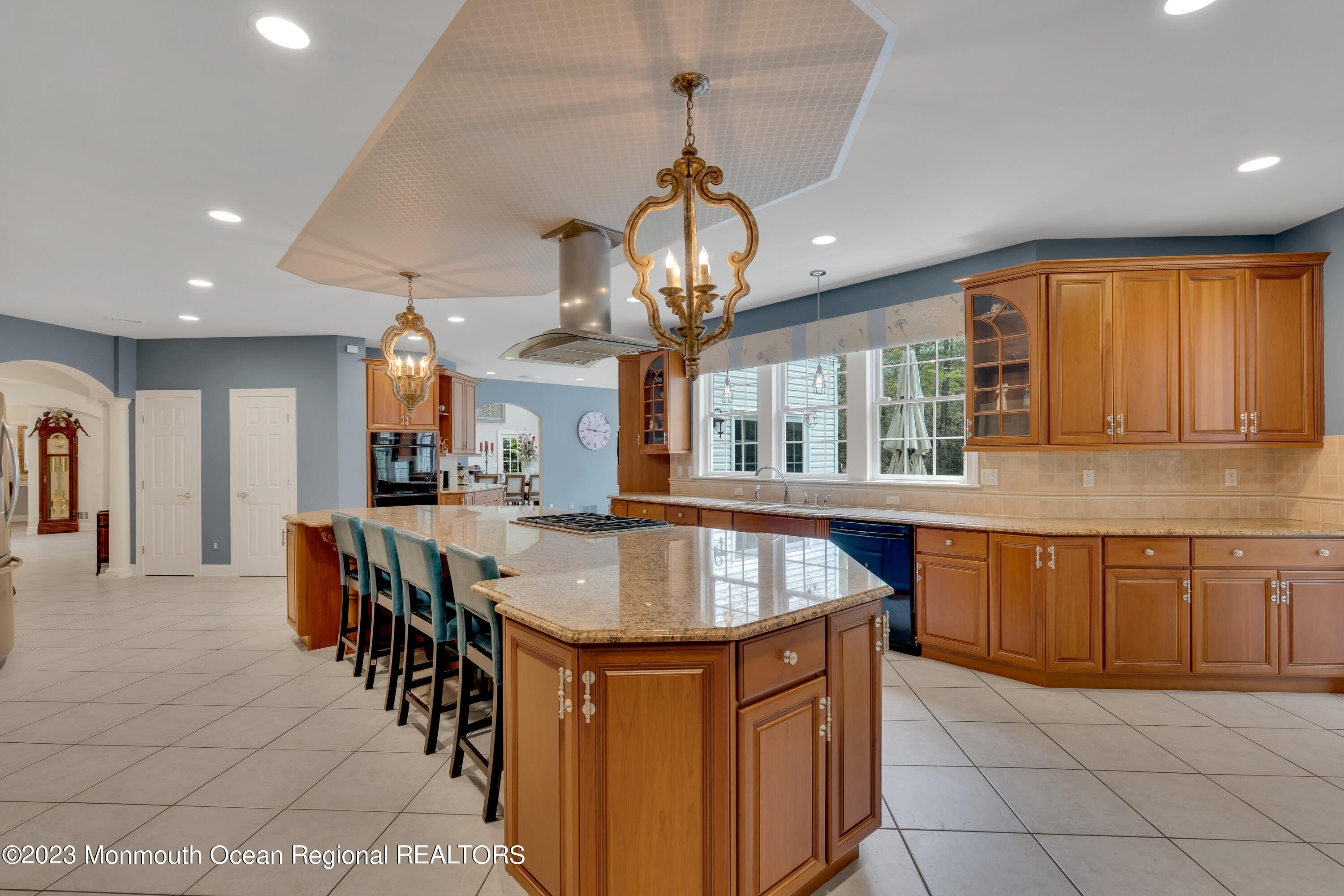 143 Savannah Road Jackson, NJ 08527 - Photo 39 of 119 Kitchen