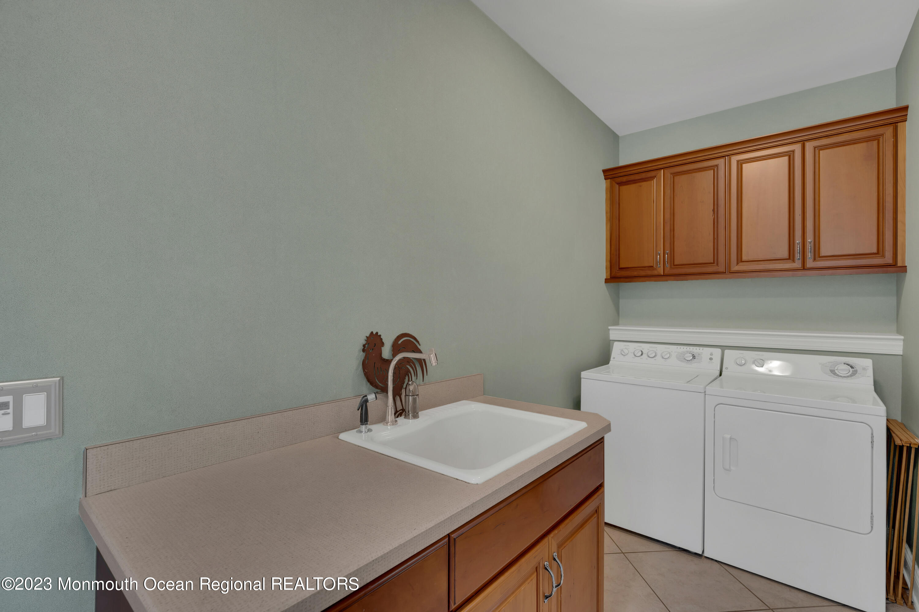 143 Savannah Road Jackson, NJ 08527 - Photo 46 of 119 First floor Laundry