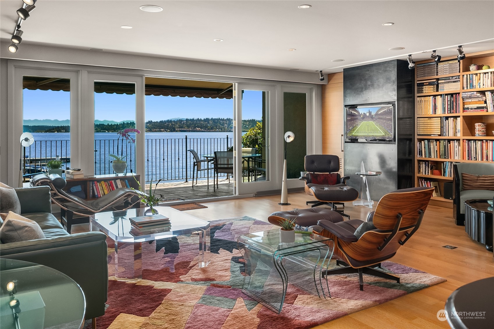 302 Lakeside Avenue South, Unit 102 Seattle, WA 98144 - Photo 11 of 37