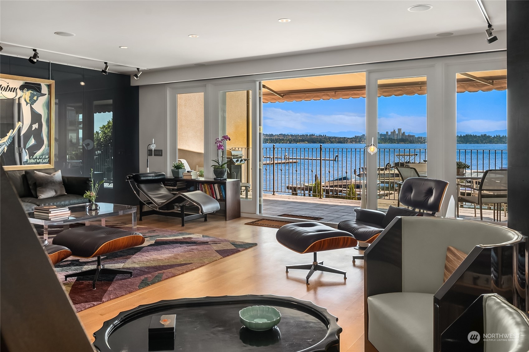 302 Lakeside Avenue South, Unit 102 Seattle, WA 98144 - Photo 13 of 37