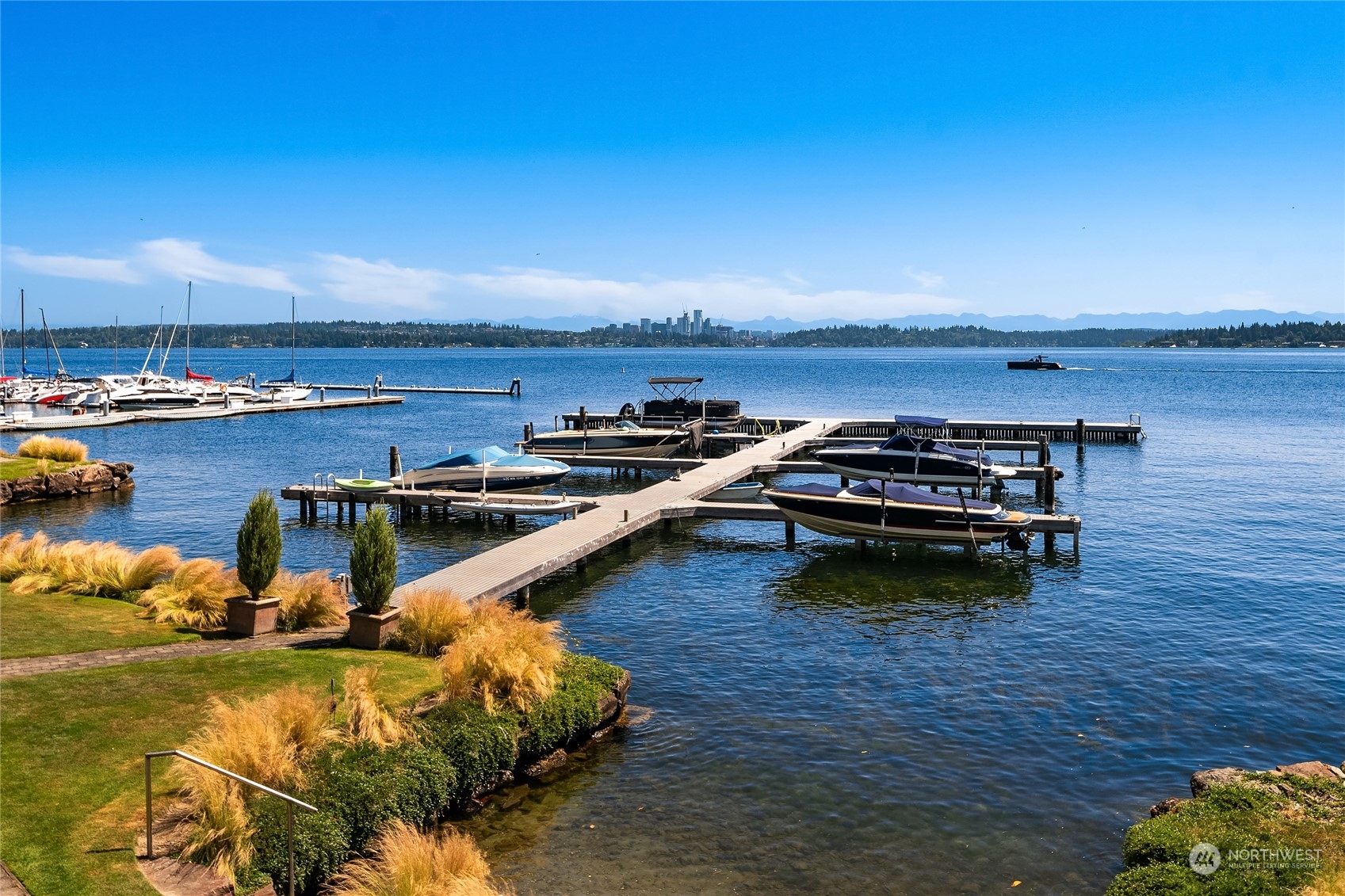 302 Lakeside Avenue South, Unit 102 Seattle, WA 98144 - Photo 22 of 37