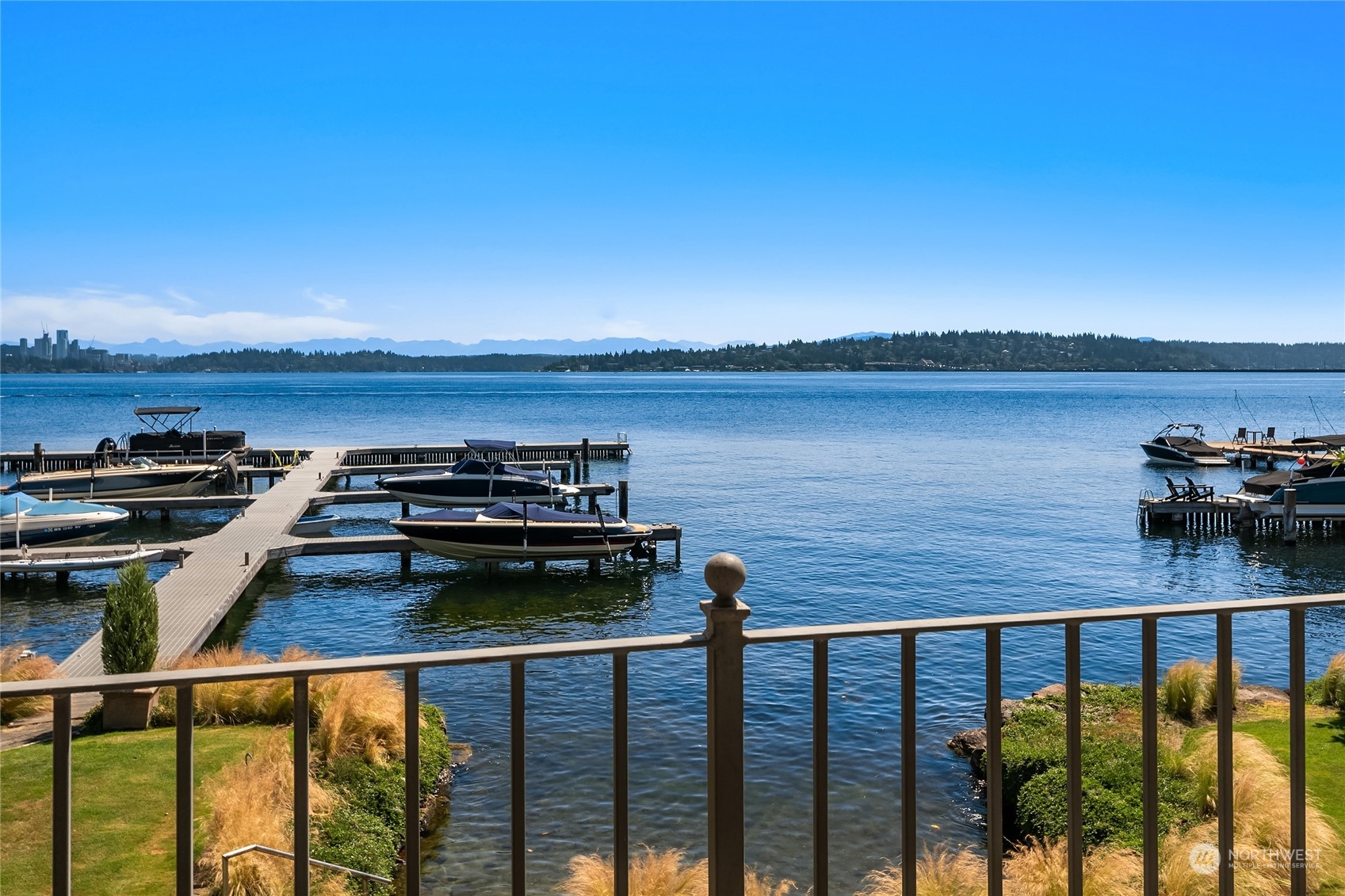 302 Lakeside Avenue South, Unit 102 Seattle, WA 98144 - Photo 23 of 37