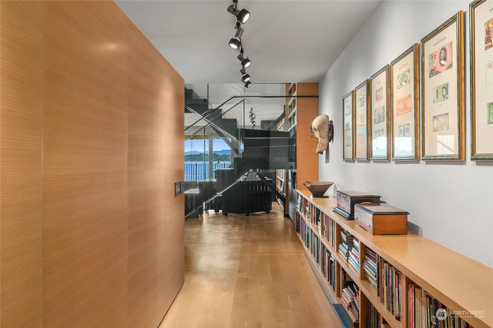 302 Lakeside Avenue South, Unit 102 Seattle, WA 98144 - Photo 5 of 37