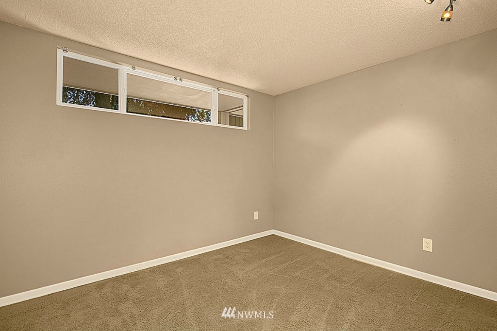 7809 218th Street Southwest, Unit 4 Edmonds, WA 98026 - Photo 12 of 13 Gallery Image 12