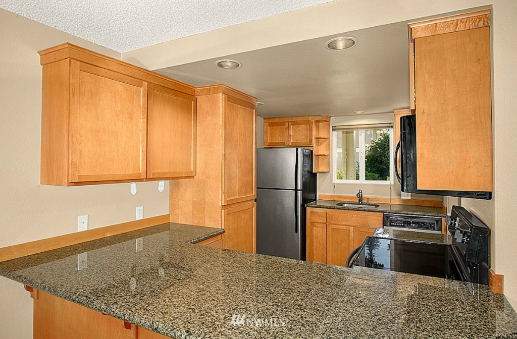 7809 218th Street Southwest, Unit 4 Edmonds, WA 98026 - Photo 6 of 13 Gallery Image 6