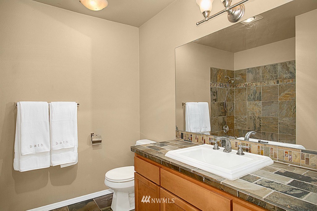 7809 218th Street Southwest, Unit 4 Edmonds, WA 98026 - Photo 10 of 13 Gallery Image 10