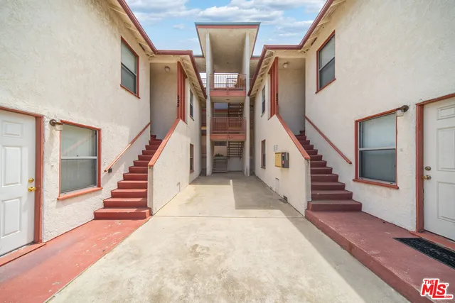 $2,749,000 | 823 West 25th Street, San Pedro, CA 90731