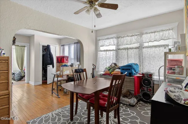 $289,900 | 3418 Albany Street, Niskayuna, NY 12304