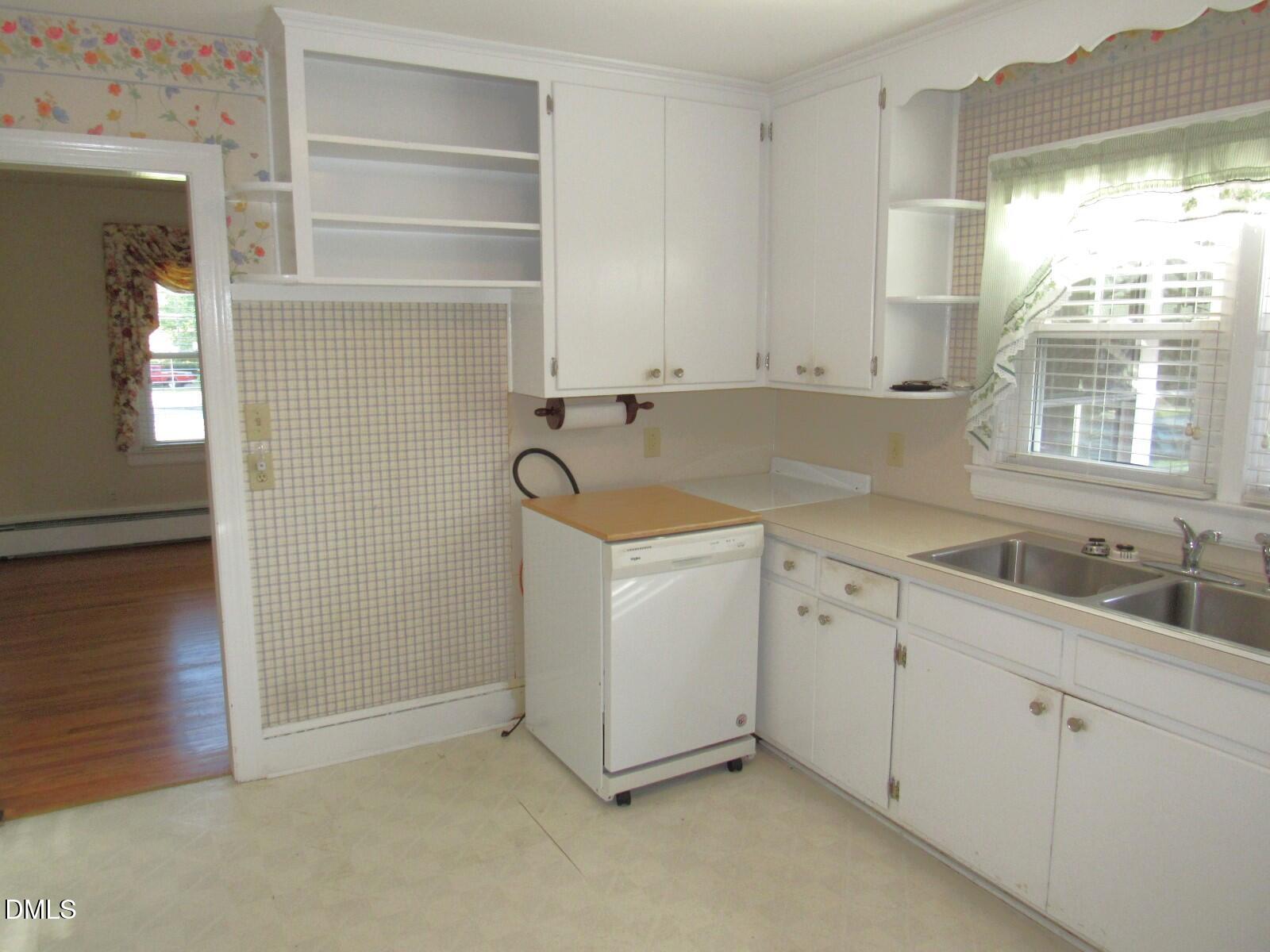 300 Forest Road Oxford, NC 27565 - Photo 13 of 38 Kitchen