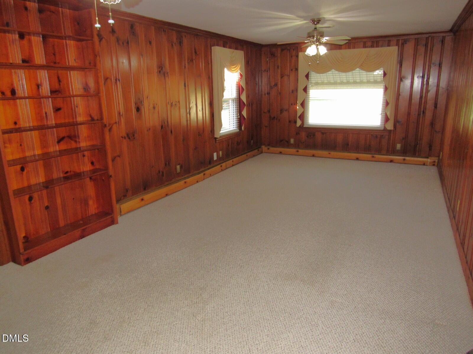 300 Forest Road Oxford, NC 27565 - Photo 15 of 38 Family room