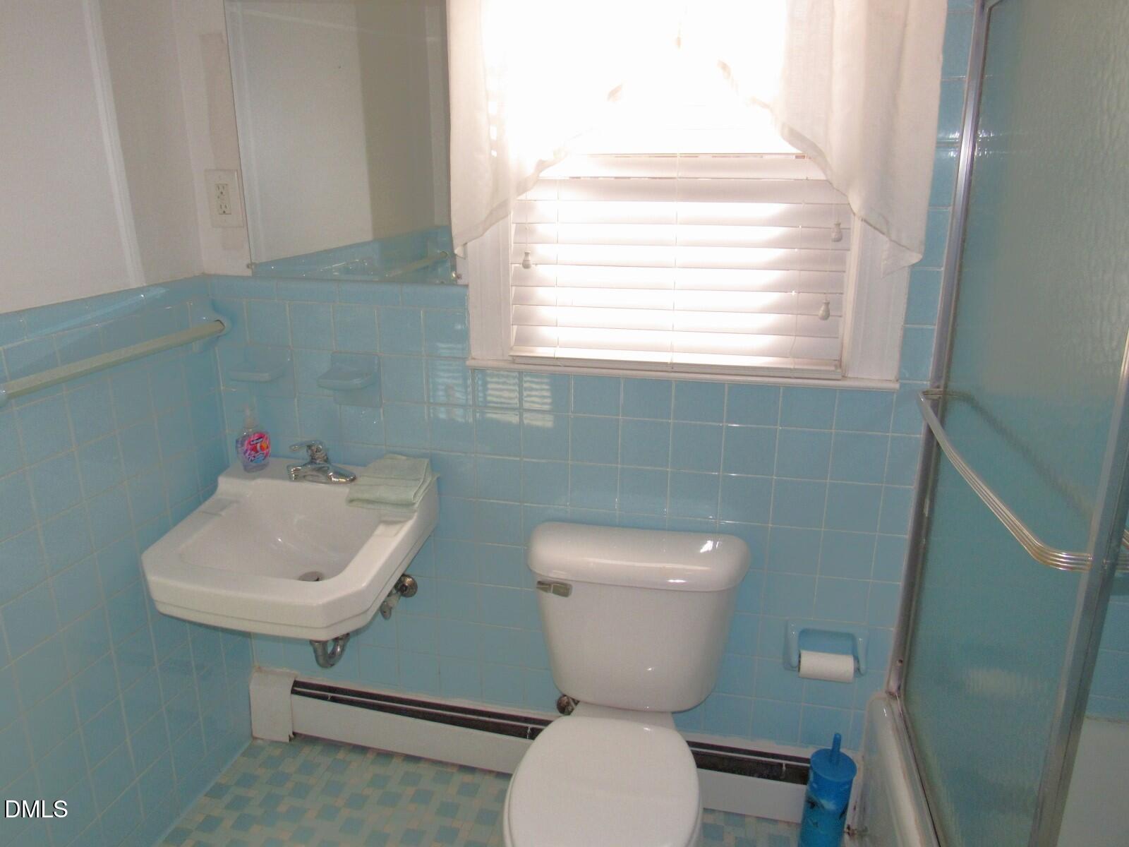 300 Forest Road Oxford, NC 27565 - Photo 22 of 38 Bath