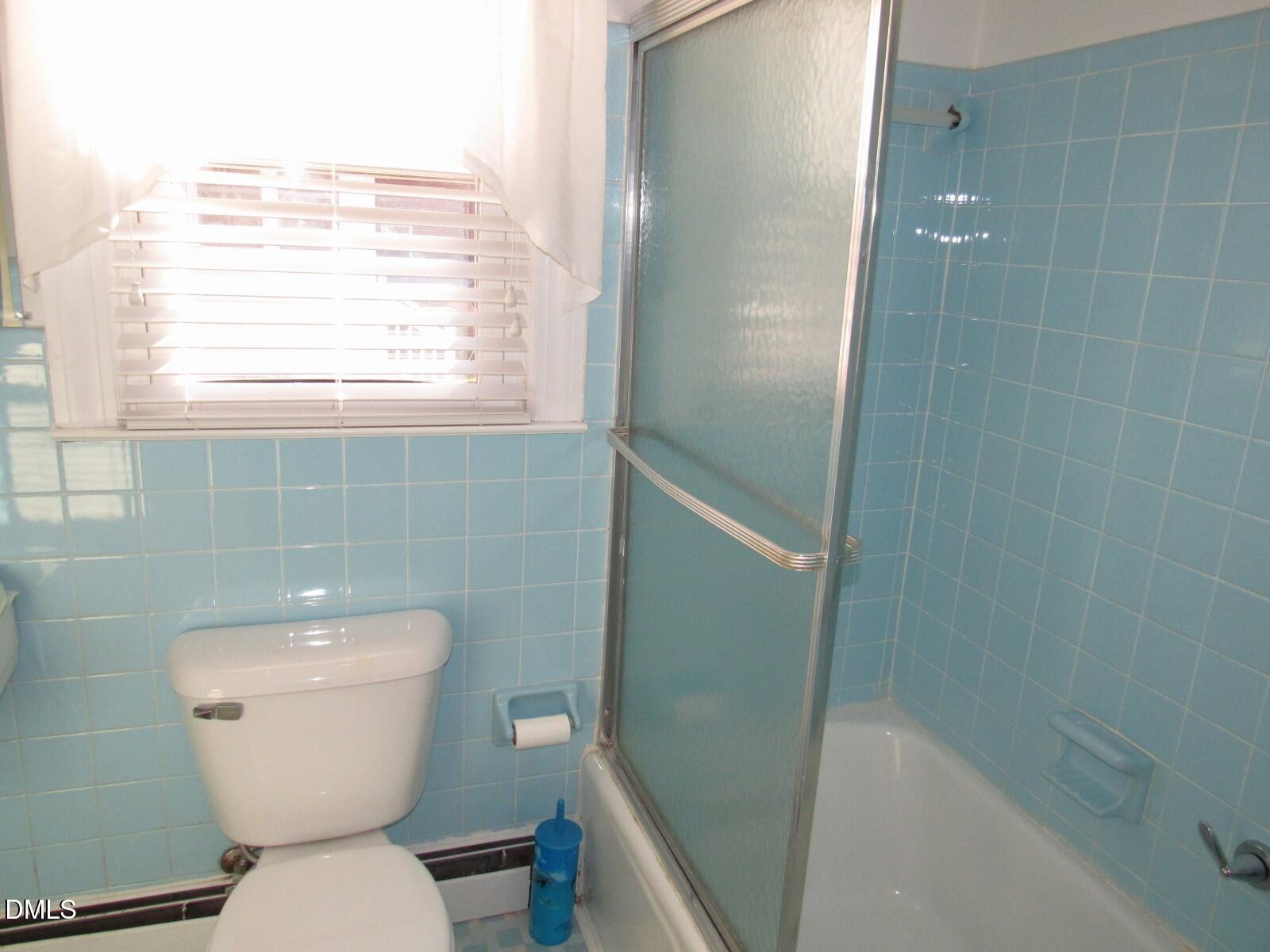 300 Forest Road Oxford, NC 27565 - Photo 23 of 38 Bath