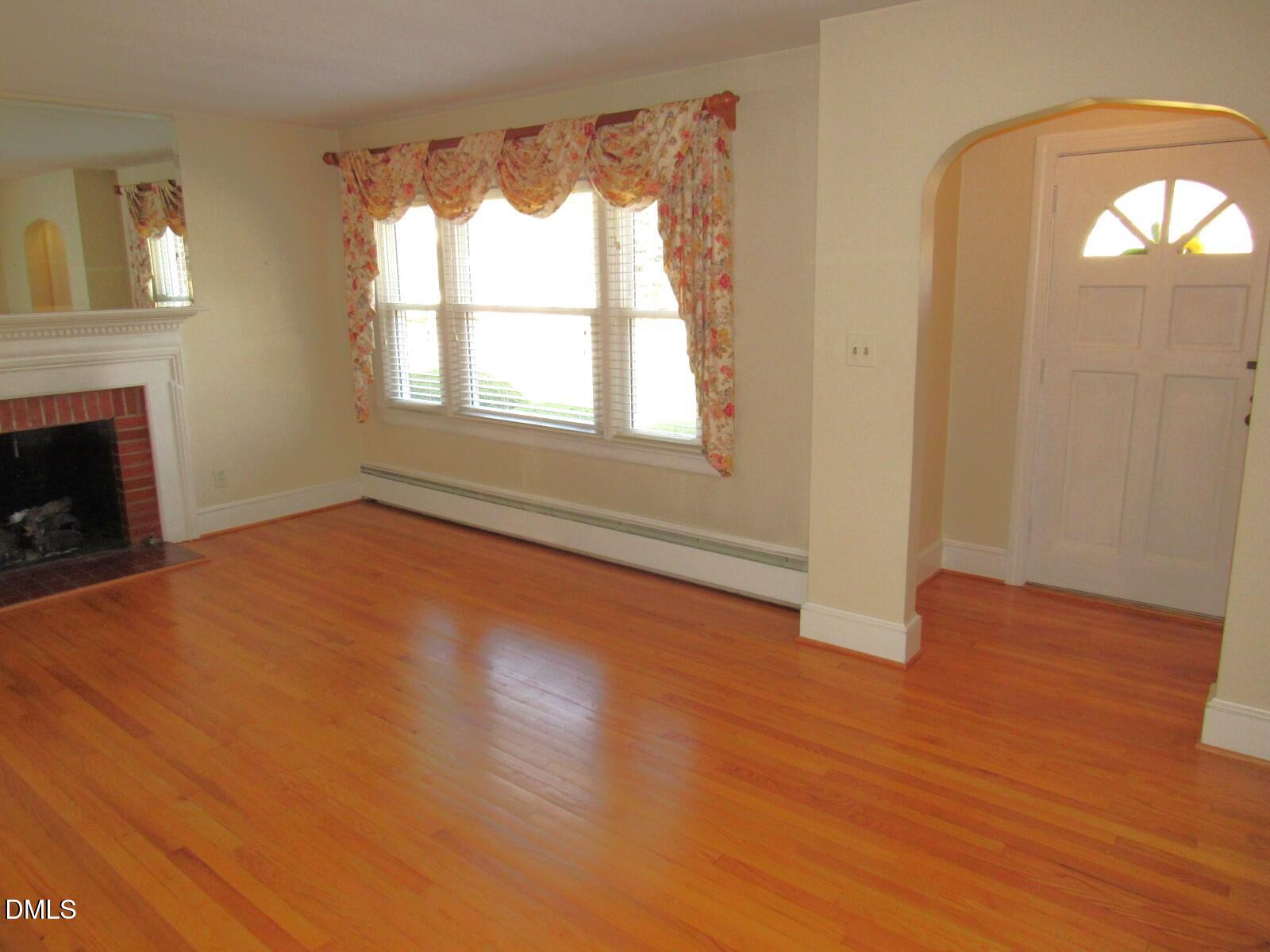300 Forest Road Oxford, NC 27565 - Photo 4 of 38 Living room