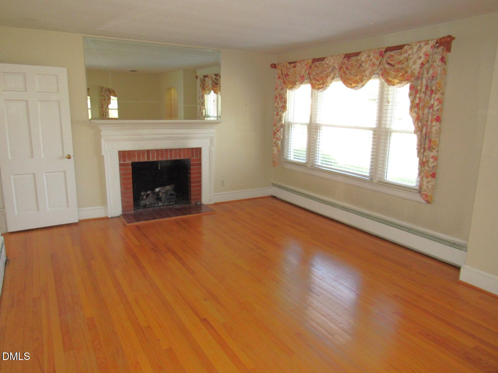 300 Forest Road Oxford, NC 27565 - Photo 7 of 38 Living room
