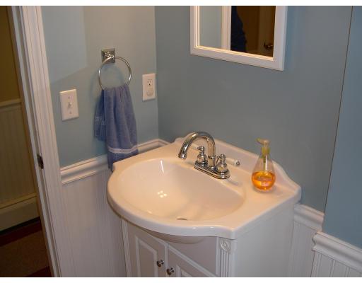 146 Debora Road North Attleboro, MA 02760 - Photo 7 of 22 Gallery Image 7