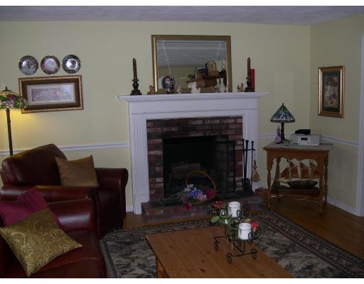146 Debora Road North Attleboro, MA 02760 - Photo 9 of 22 Gallery Image 9