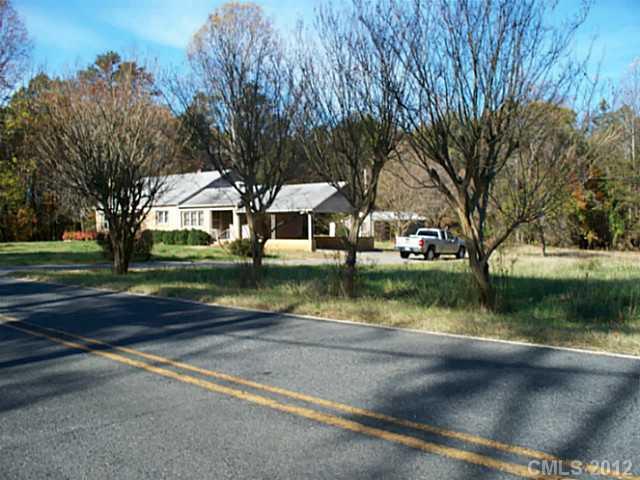 2432 Laboratory Road, Unit 1 & 2 Lincolnton, NC 28092 - Photo 3 of 11 Gallery Image 3