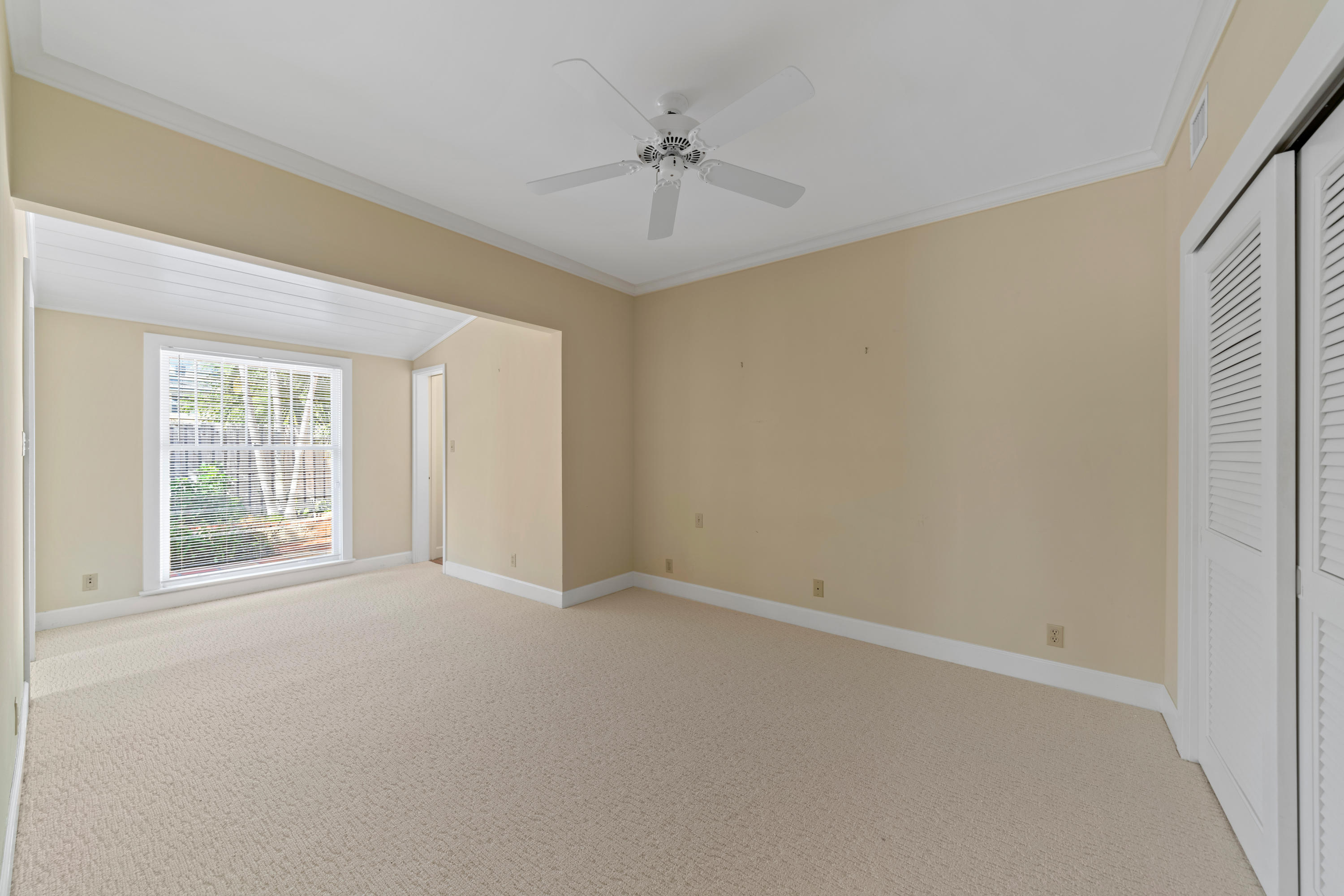 60 Palm Square Delray Beach, FL 33483 - Photo 17 of 35 Bedroom2