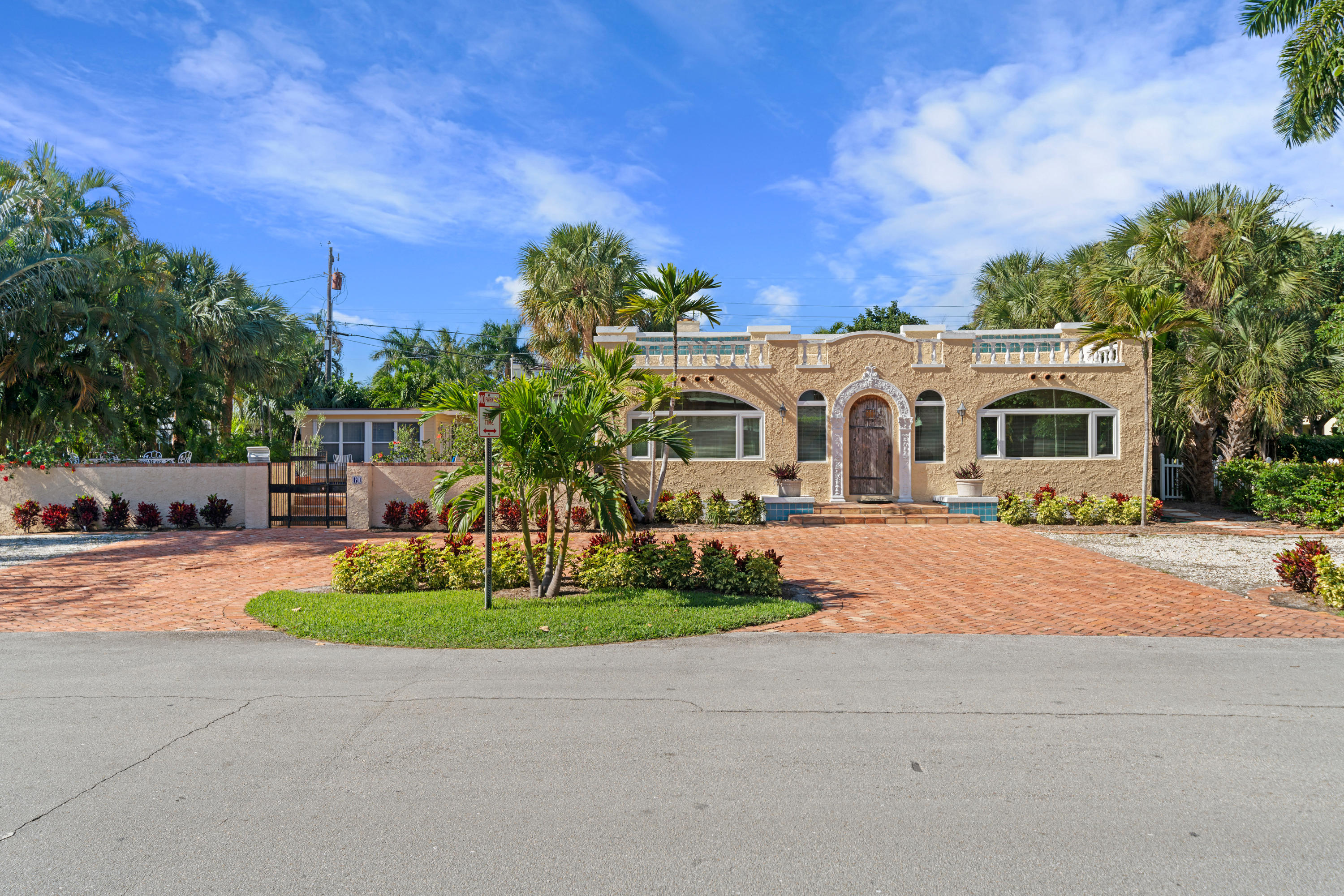 60 Palm Square Delray Beach, FL 33483 - Photo 33 of 35 FrontElevationStreet