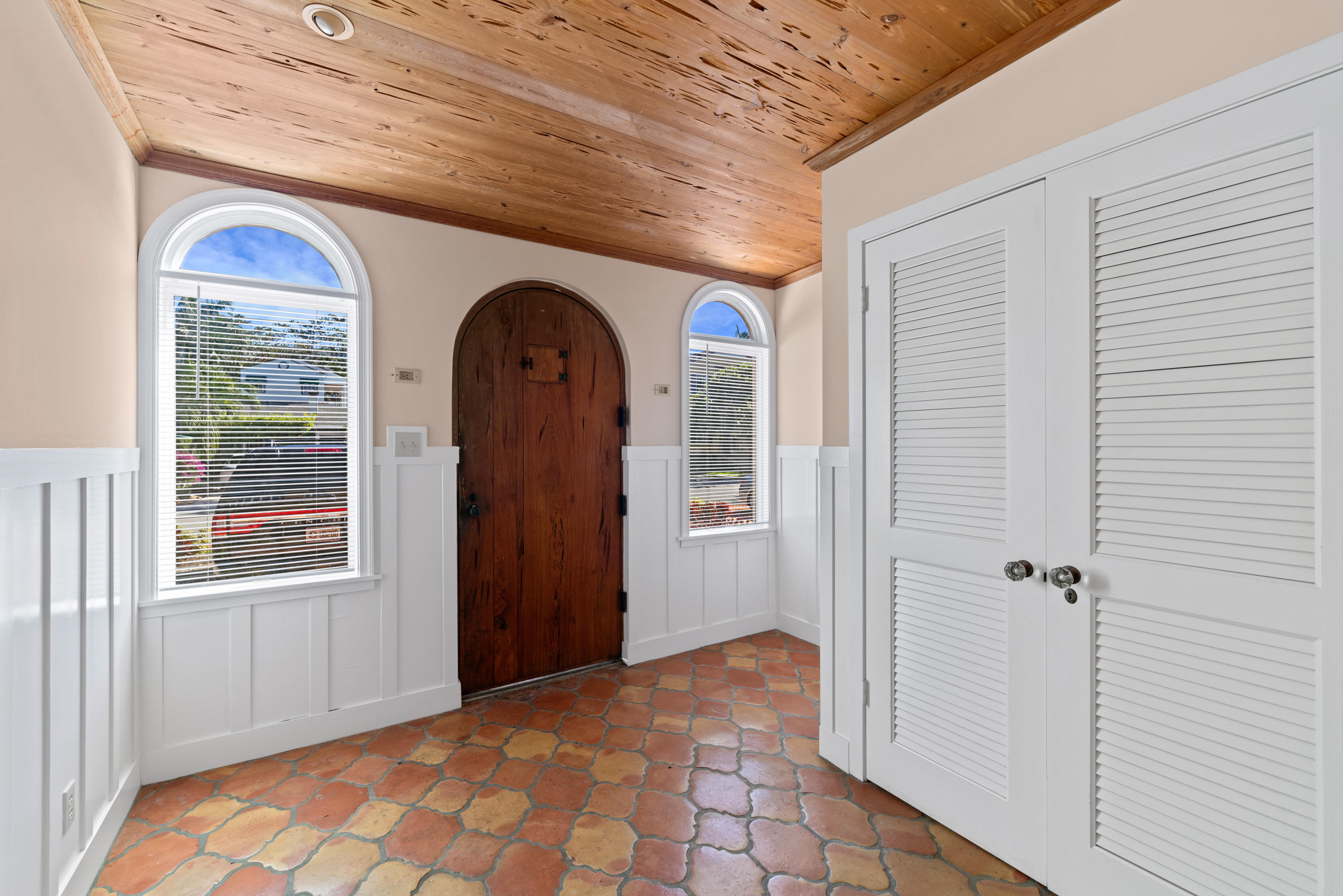 60 Palm Square Delray Beach, FL 33483 - Photo 5 of 35 EntryHallCloset
