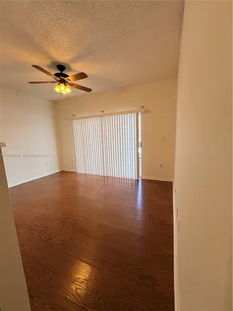$1,800 | 1701 Northwest 96th Terrace, Unit 1E, Pembroke Pines, FL 33024