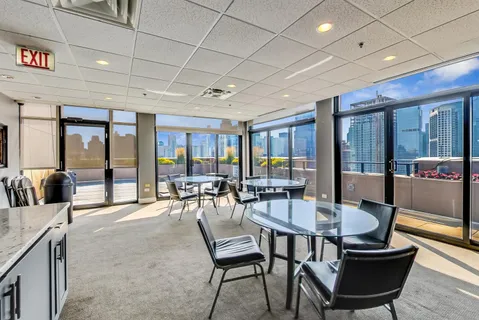 $625,000 | 435 West Erie Street, Unit 1106, Chicago, IL 60654