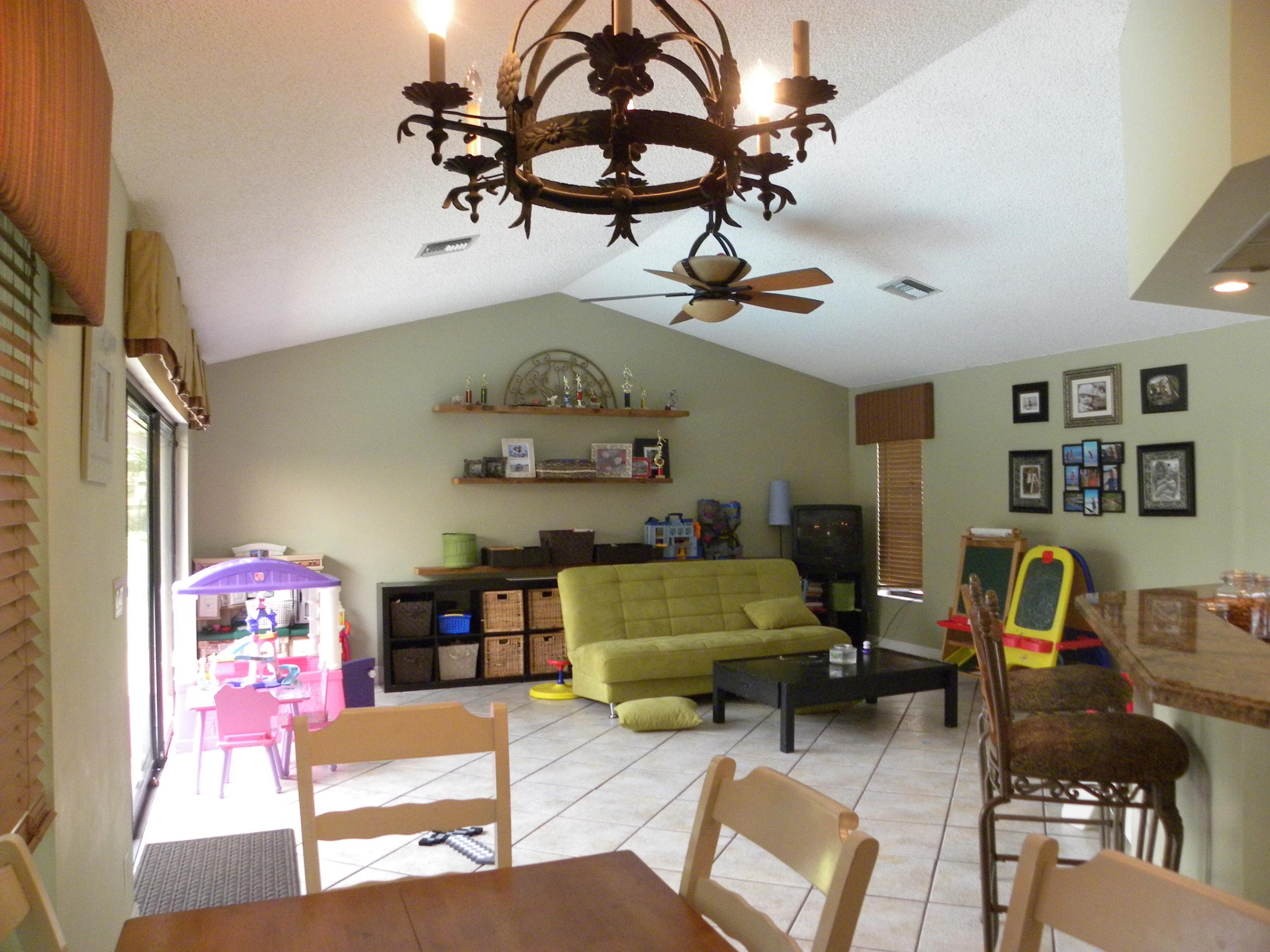 5074 Marina Circle Boca Raton, FL 33486 - Photo 12 of 36 Family Room
