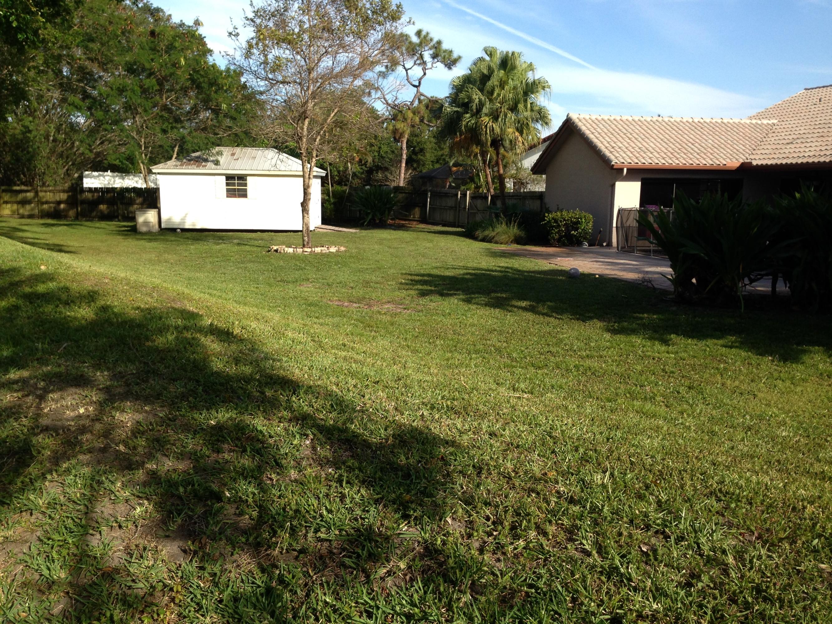 5074 Marina Circle Boca Raton, FL 33486 - Photo 2 of 36 Huge Fences Yard