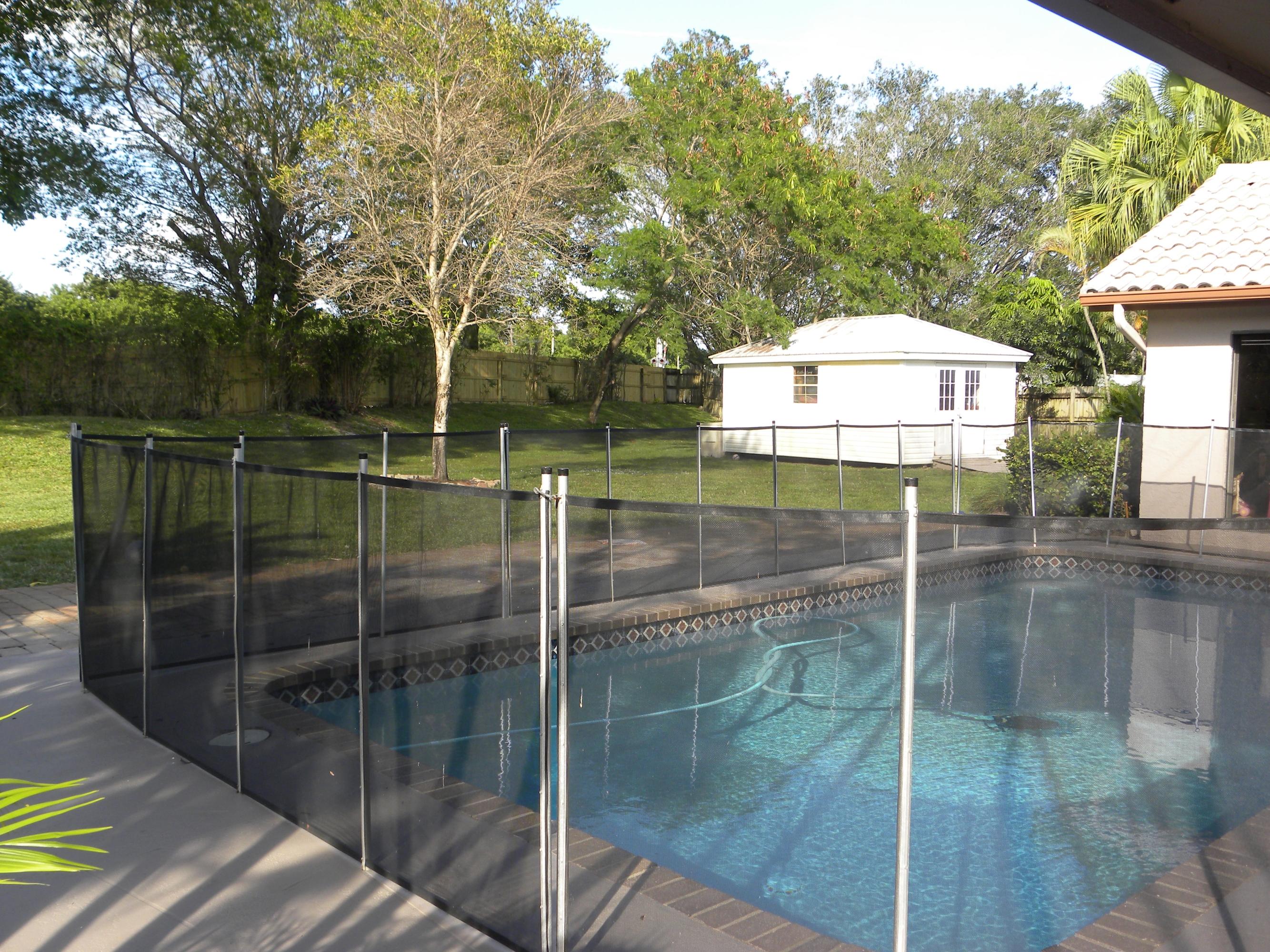 5074 Marina Circle Boca Raton, FL 33486 - Photo 26 of 36 Pool/Yard