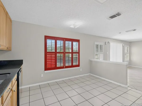 $2,000 | 7830 Fossil Banks, San Antonio, TX 78254