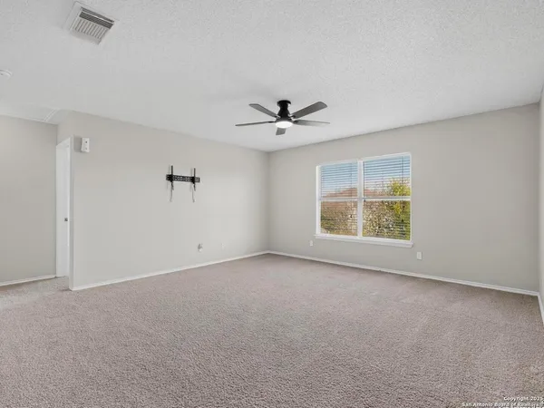 $2,000 | 7830 Fossil Banks, San Antonio, TX 78254