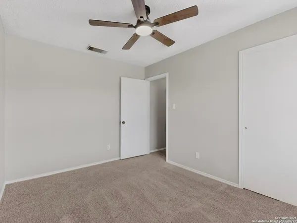 $2,000 | 7830 Fossil Banks, San Antonio, TX 78254