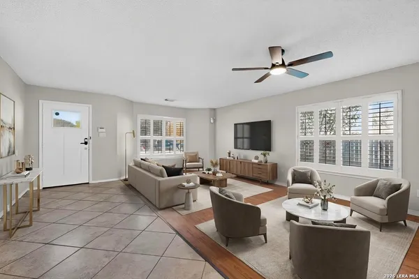 $2,000 | 7830 Fossil Banks, San Antonio, TX 78254