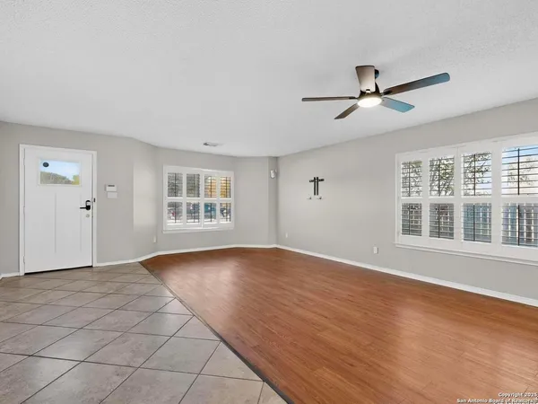 $2,000 | 7830 Fossil Banks, San Antonio, TX 78254