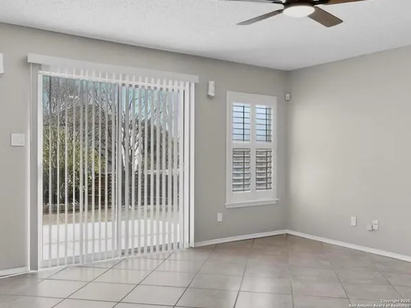 $2,000 | 7830 Fossil Banks, San Antonio, TX 78254