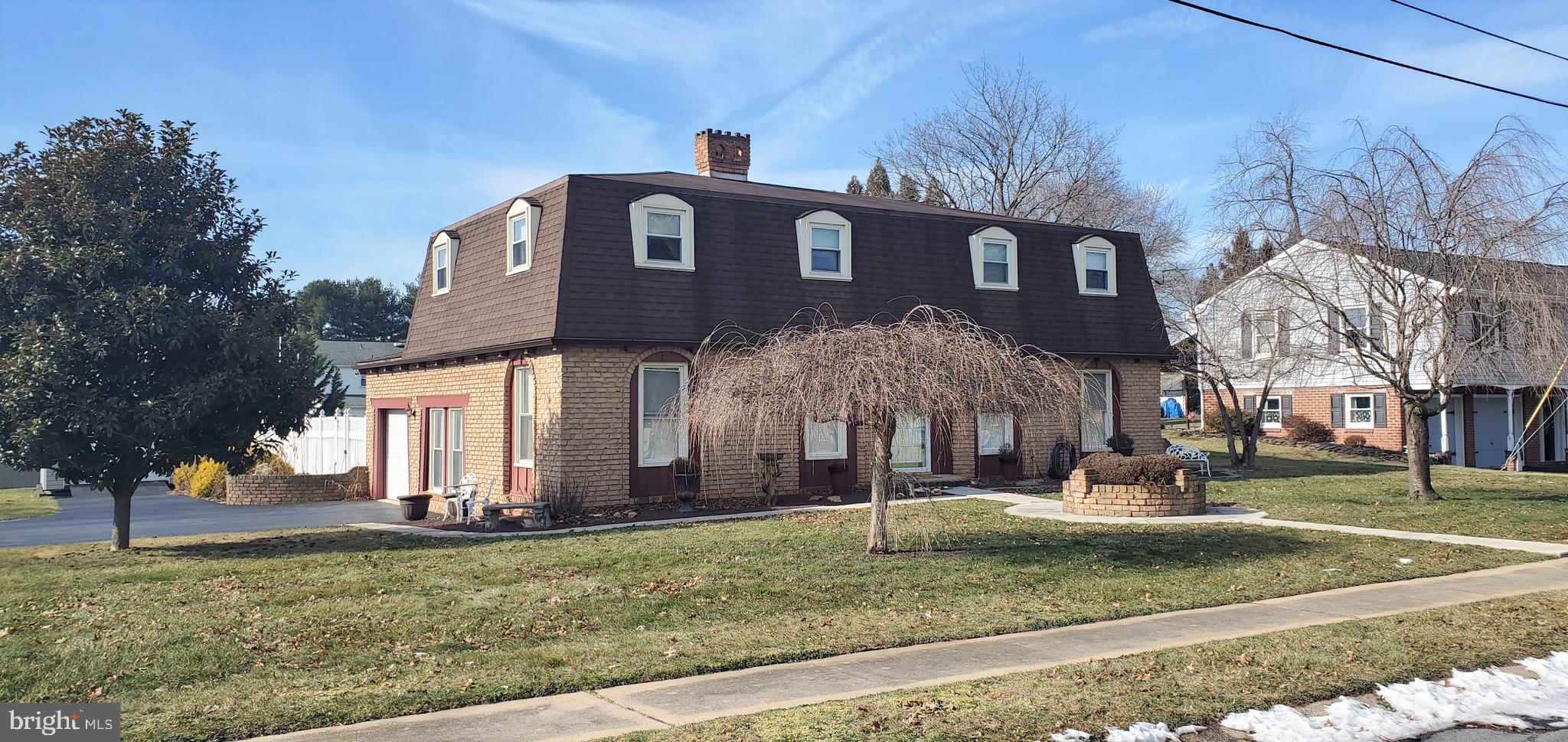 2279 Chestnut Road York, PA 17408 - Photo 2 of 26