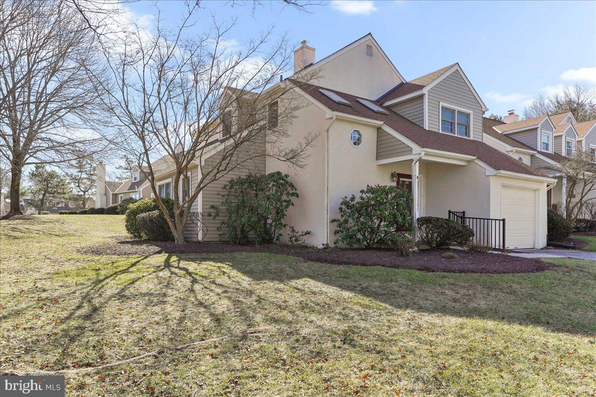 29 Hunters Run Newtown Square, PA 19073 - Photo 3 of 34