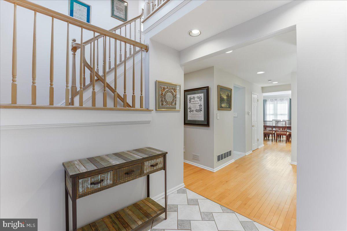 29 Hunters Run Newtown Square, PA 19073 - Photo 7 of 34