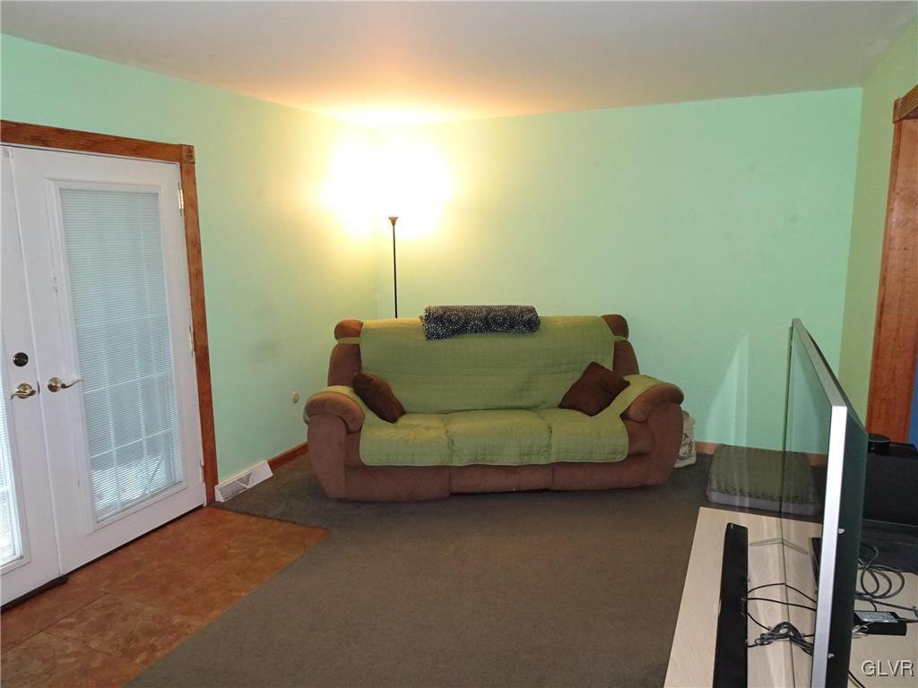 7552 Buttercup Road Lower Macungie Township, PA 18062 - Photo 11 of 29 Gallery Image 11