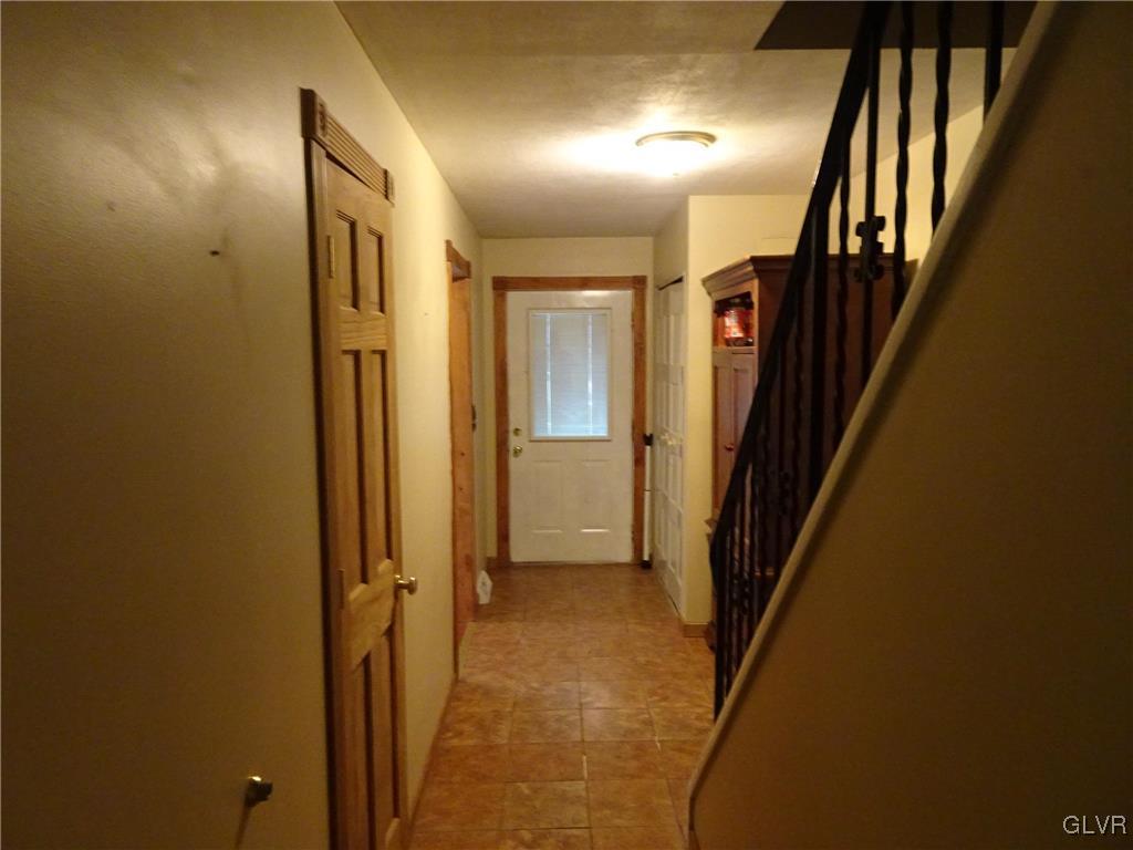 7552 Buttercup Road Lower Macungie Township, PA 18062 - Photo 5 of 29 Gallery Image 5