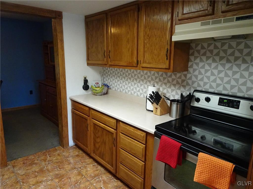 7552 Buttercup Road Lower Macungie Township, PA 18062 - Photo 7 of 29 Gallery Image 7