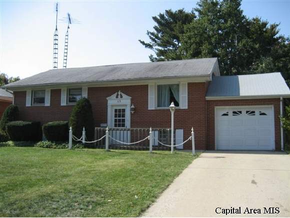 17 Friars Lane Springfield, IL 62704 - Photo 1 of 6